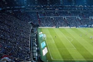 开云官网2026-皮克之夜，当足球灵魂照亮NBA季后赛的战场