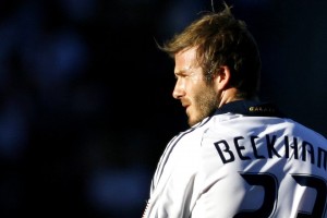 世界杯2026-锡安主宰比赛走向，湖人完胜魔术展现统治力