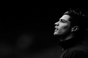 开云APP-活塞硬仗与乔治接管，跨越时空的竞技诗篇