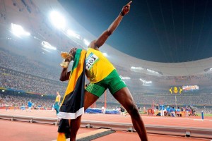 开云体育在线-赛道如棋盘，他落子惊雷，克瓦拉茨赫利亚的街道赛封神夜